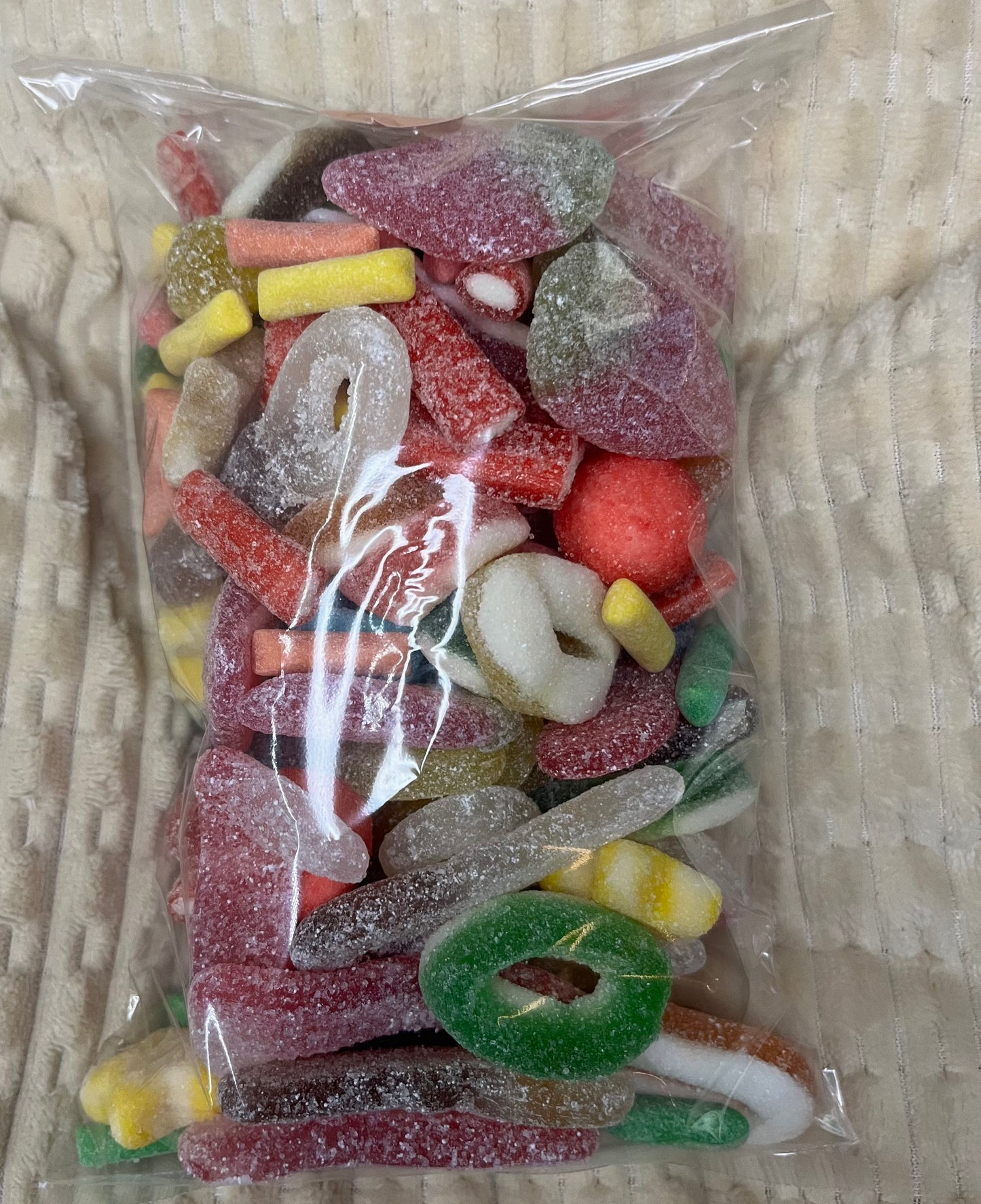 sachet mystère, sucré, acidulé 250g
